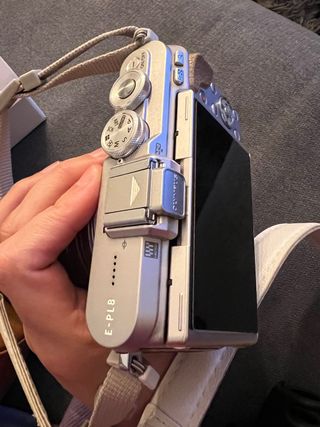 cámara olympus pen E-PL8