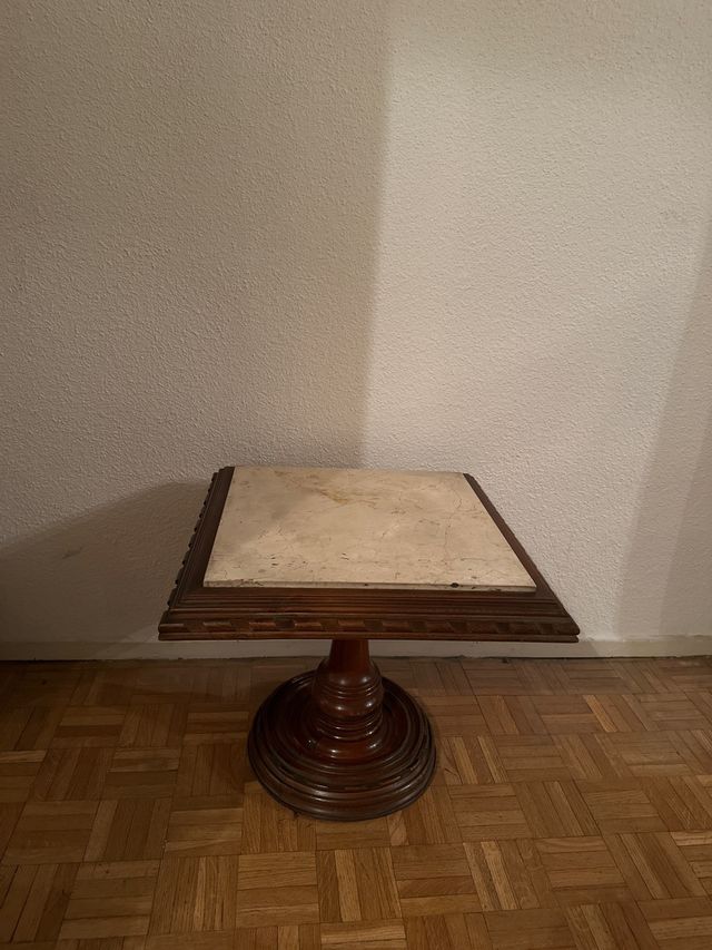 Mesa madera y mármol