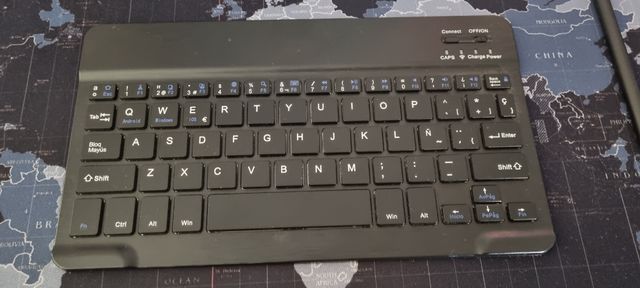 Teclado inalambrico recargable