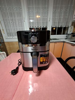 FREIDORA DE AIRE MOULINEX A ESTRENAR