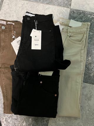 pantalones7 € cada uno
