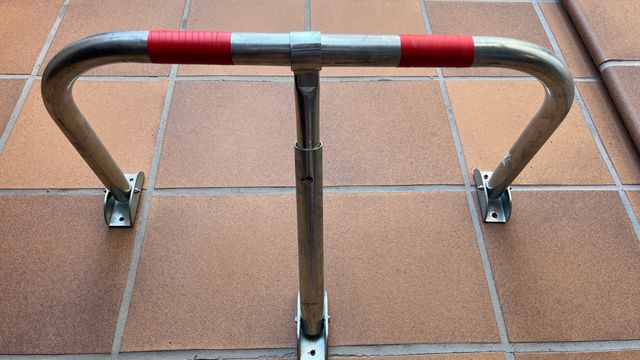 barra anti aparcamiento