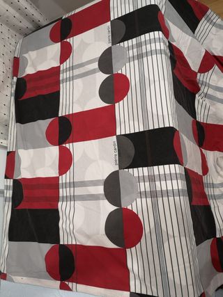 Funda nordica y de almohadas usadas