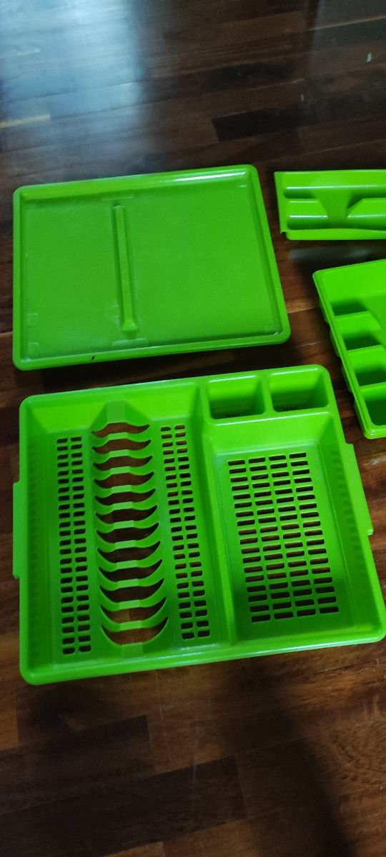 Scolapiatti portaposate colore verde