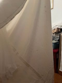 vestido de novia y velo bordado