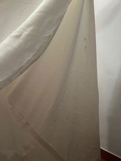 vestido de novia y velo bordado