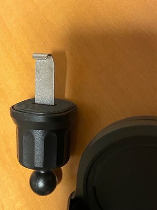 Supporto cellulare per auto