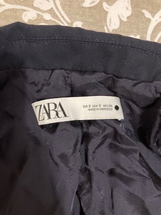 Traje Zara