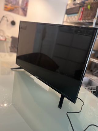Television 32” NEVIR