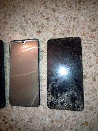 Telefoni cellulari per pezzi di ricambio, riparazione... Ecc