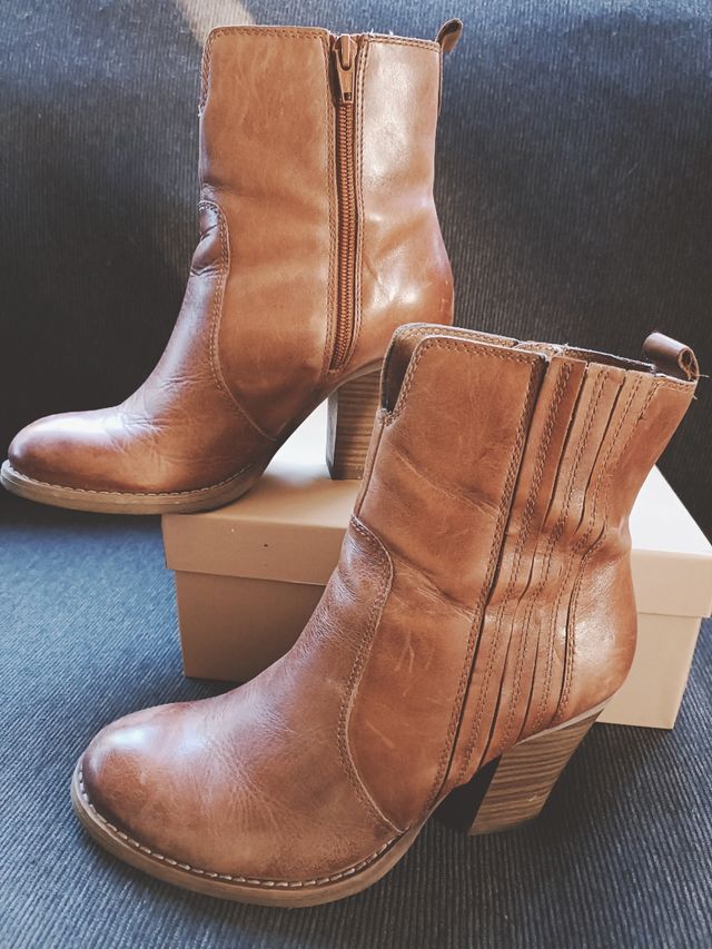 Scarpe donna Bata pelle 