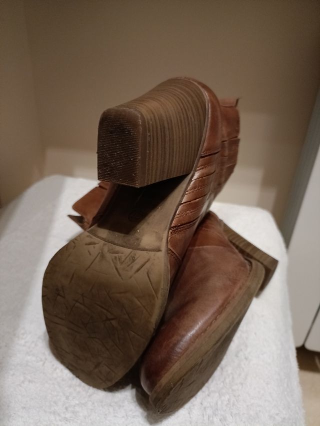 Scarpe donna Bata pelle 