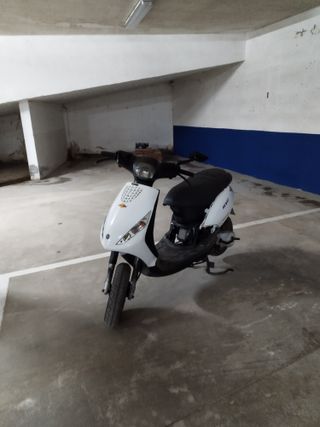 Piaggio Zip 4T