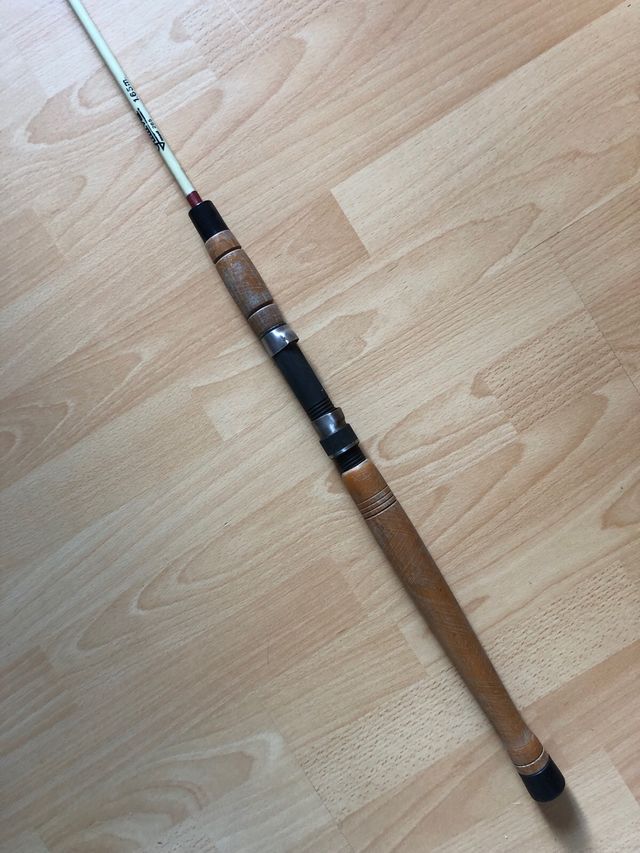caña de pescar antigua