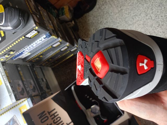 T47 ZAPATOS SEGURIDAD TRABAJO S1P SRC