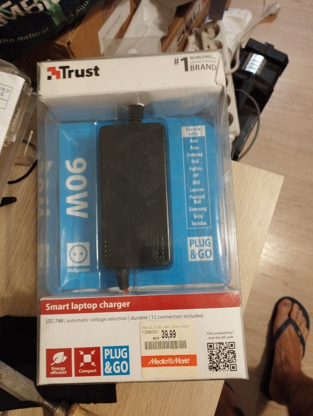 Cargador universal para portátil