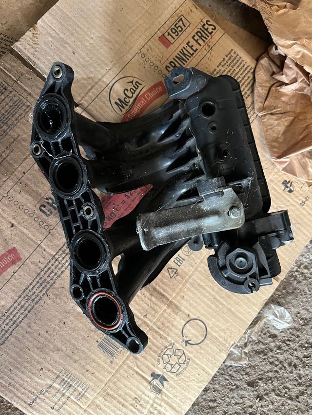 colectores de admision citron saxo 1.6 8V