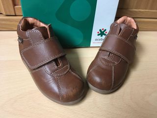 Zapato niño talla 24 en piel marca Acebos