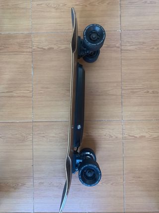 Longboard eléctrico
