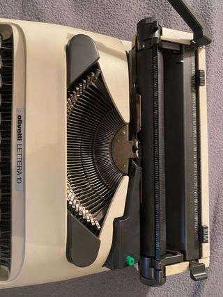 Maquina aolivetti Letrerra 10