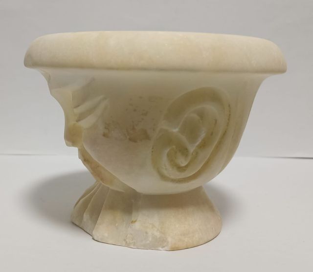 Mortero Almirez Alabastro Tallado Motivo Oriental