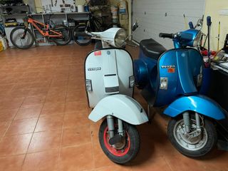 Vespa IRIS 200
