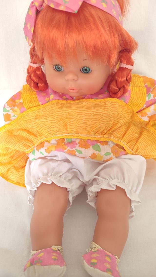 Muñeca de cuerpo blando años 80