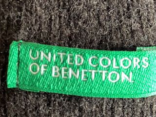Bufanda BENETTON color marron 15€