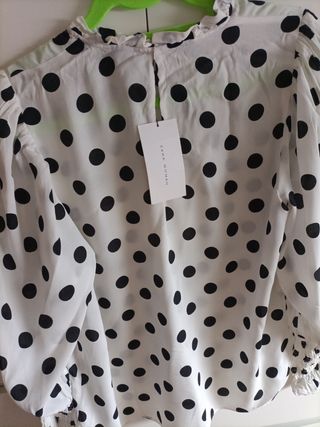 Blusa lunares