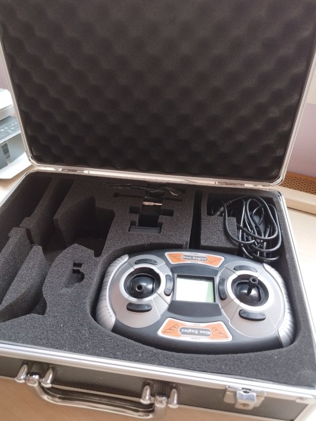 Helicóptero teledirigido