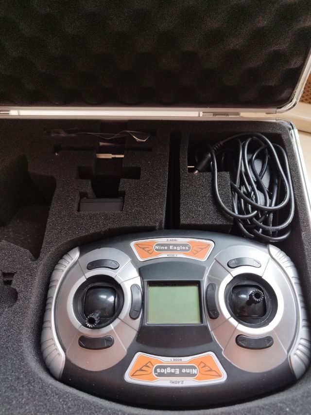 Helicóptero teledirigido