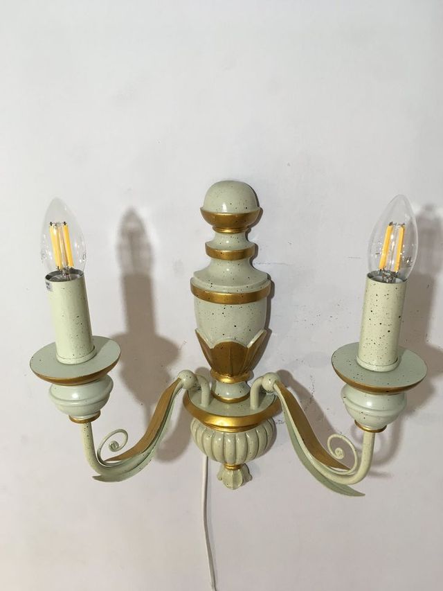 Lampada parete in resina avorio/oro