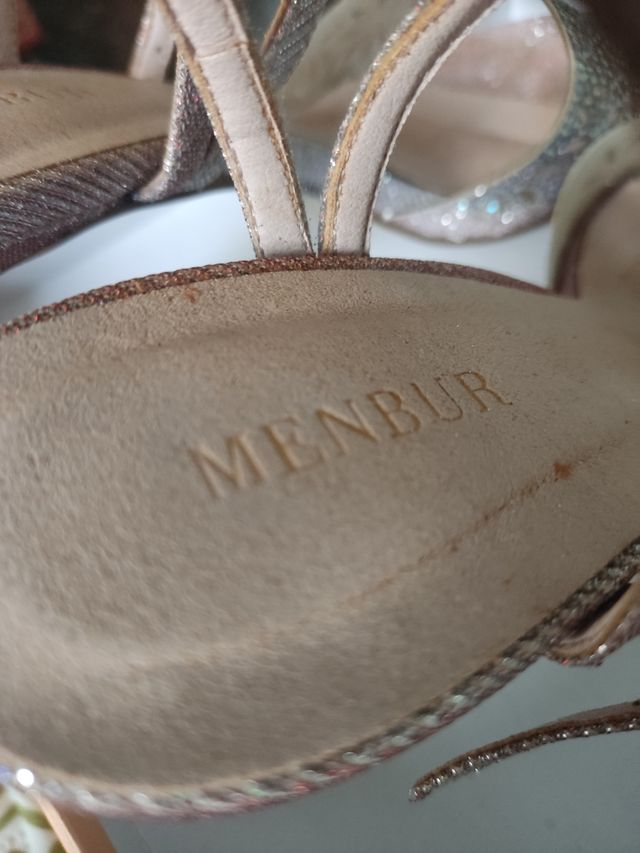 Zapatos menbur tacón