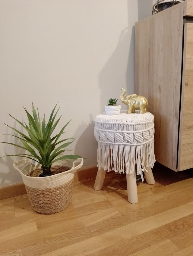 Taburete boho, macramé y madera 