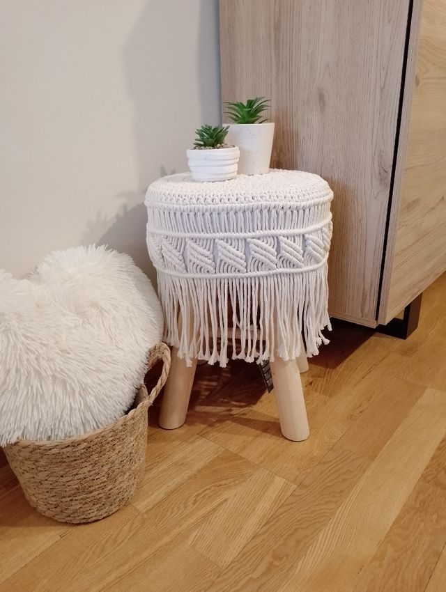 Taburete boho, macramé y madera 