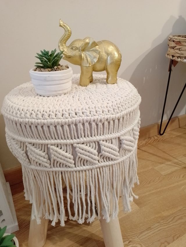 Taburete boho, macramé y madera 
