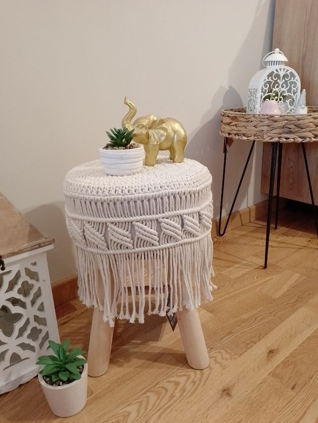 Taburete boho, macramé y madera 