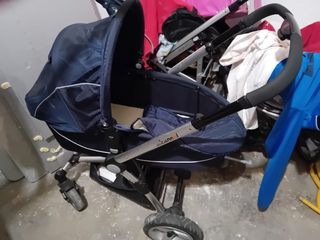 Carro bebe. Se vende en Huesca