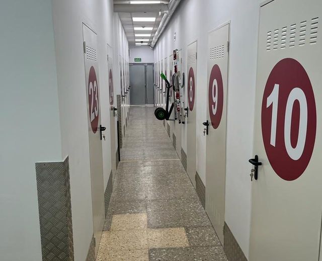 ALMIRANTE VALENCIA Alquiler Trasteros (Olivereta)