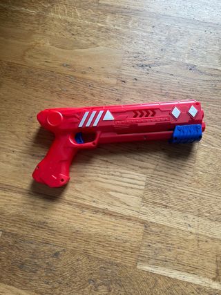 Pistola juguete lanza aviones