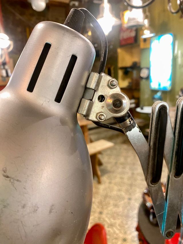 Lámpara flexo vintage . años 70. Cervera