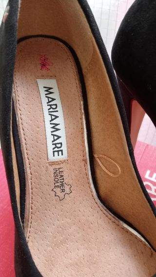 Zapato de vestir, negro ,de marca mariamare