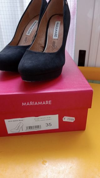 Zapato de vestir, negro ,de marca mariamare
