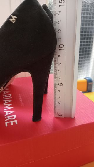 Zapato de vestir, negro ,de marca mariamare