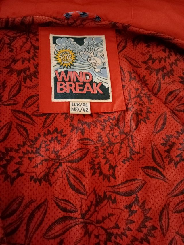 Cazadora cortavientos 