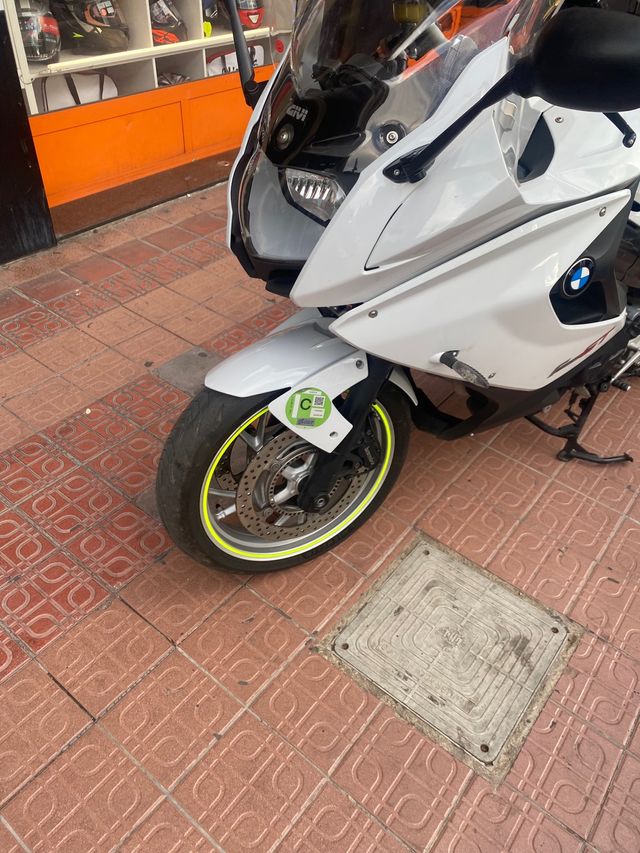 BMW F800GT