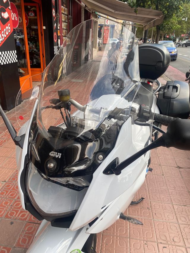 BMW F800GT