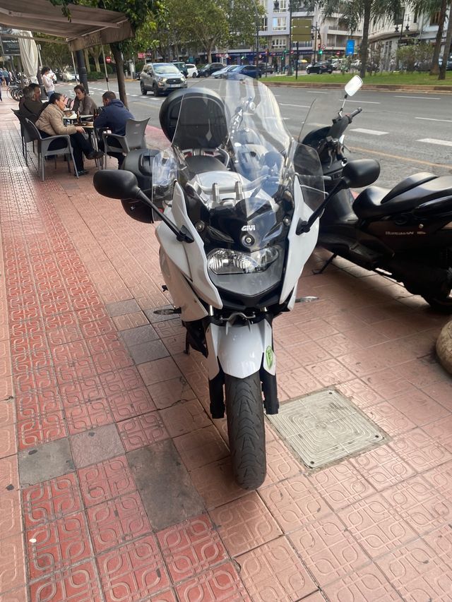 BMW F800GT