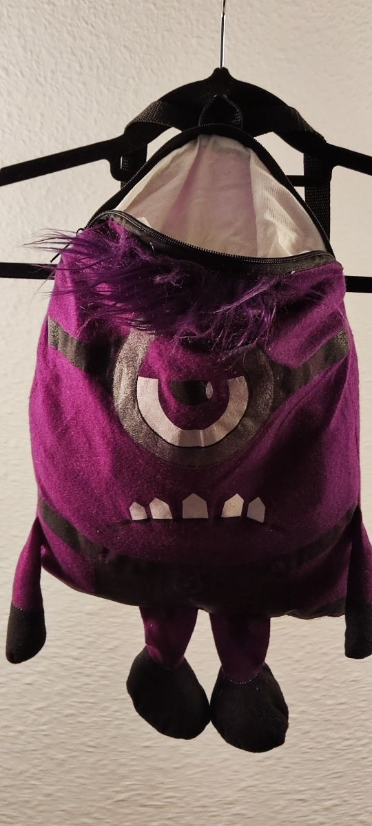 mochila morada