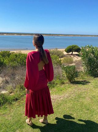 Vestido invitada rosa fucsia
